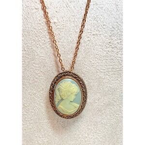 Signed PERI Cameo Necklace Brooch Gold Tone 20 Inch Chain Vintage